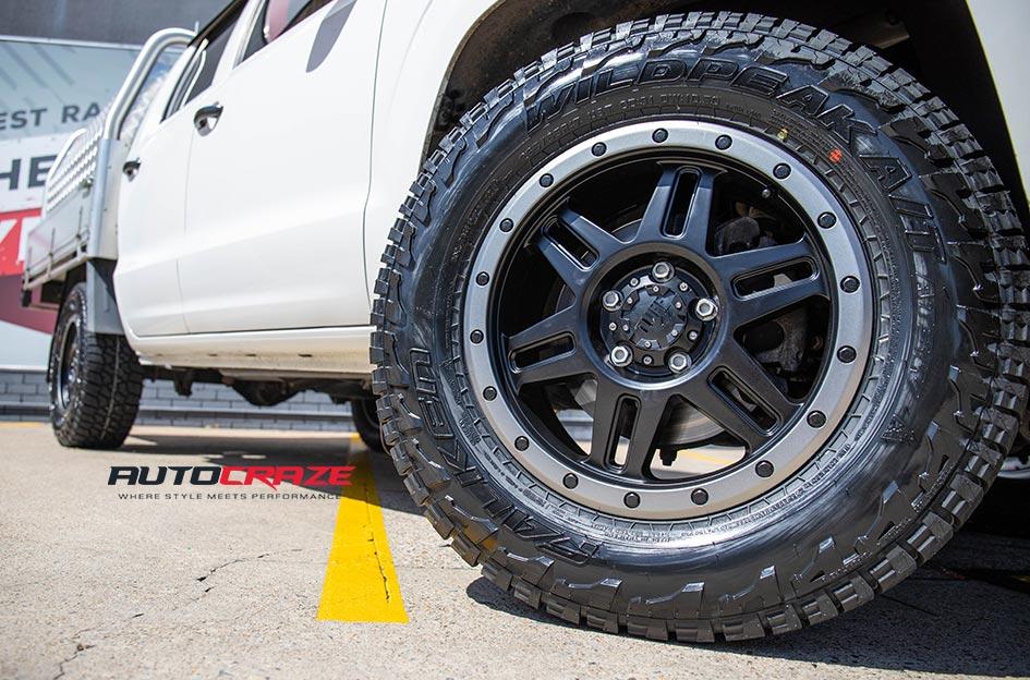 VOLKSWAGEN AMAROK T16 SATIN BLACK MACHINED LIP